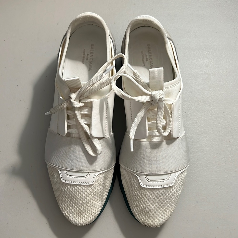 Sz 38 Balenciaga Race Runner white w/ green (7 1/2)
